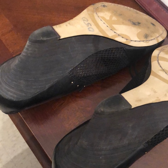 Shoes - Picture 4 of 4